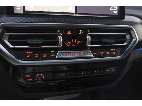 BMW X3 xDrive30e 292pk LCI M-sport Panoramadak X3M stoelen Brooklyn grau Trekhaak Adaptive cruise NLauto