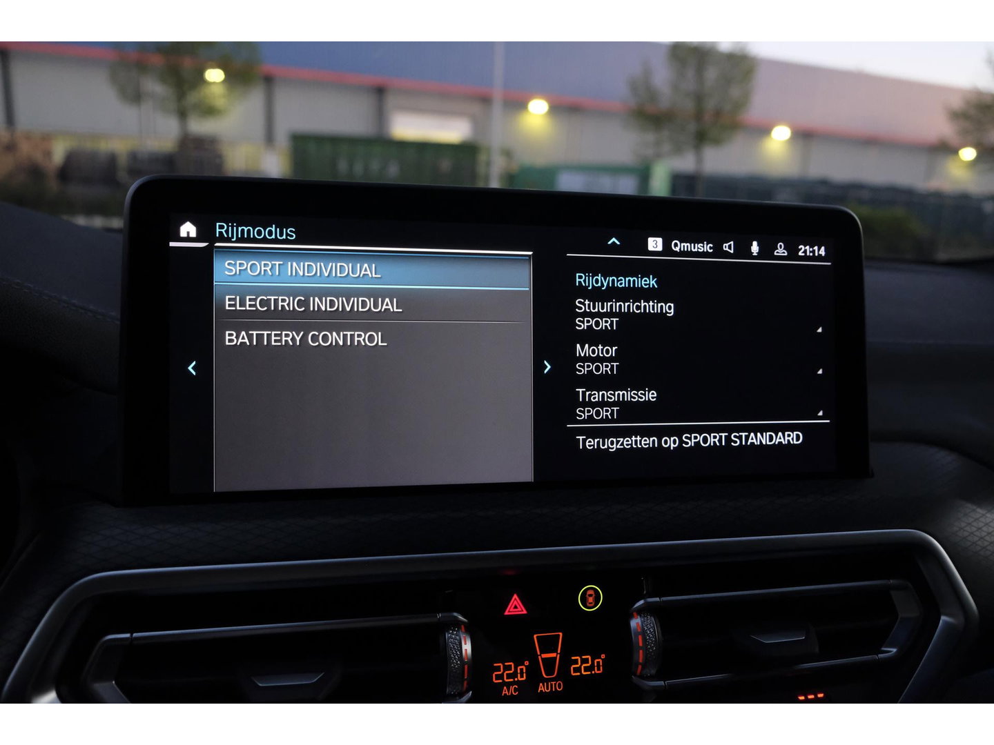 BMW X3 xDrive30e 292pk LCI M-sport Panoramadak X3M stoelen Brooklyn grau Trekhaak Adaptive cruise NLauto