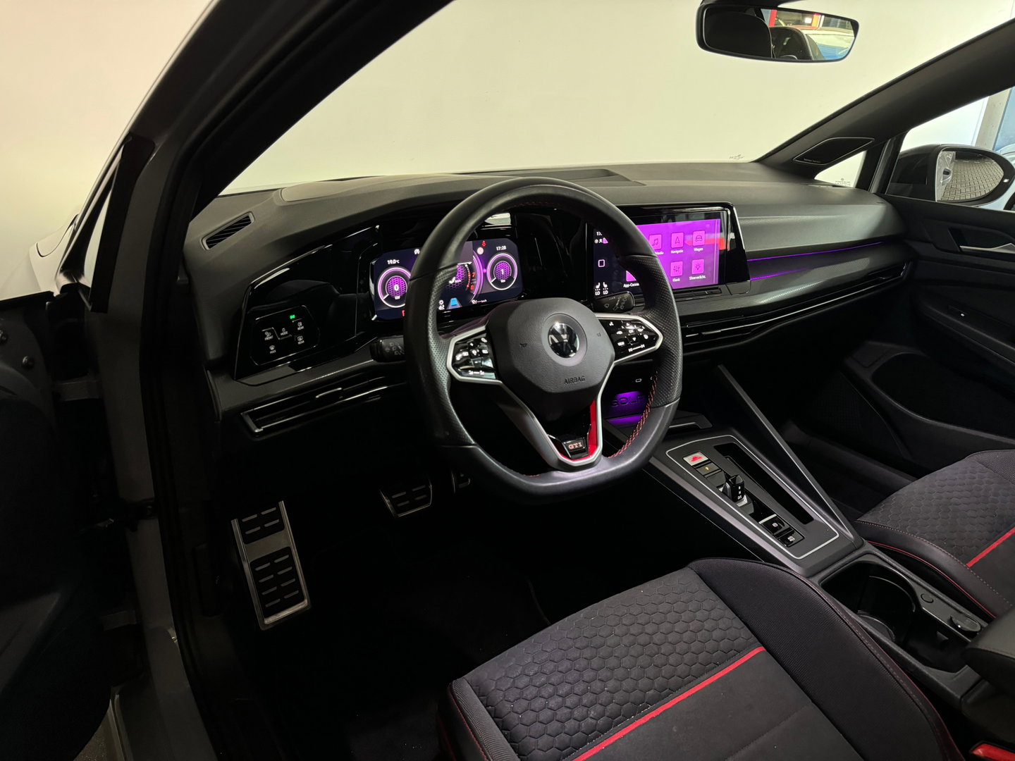 Volkswagen Golf 2.0 TSI GTI Clubsport Pano|HuD|H&K|IQ|Camera