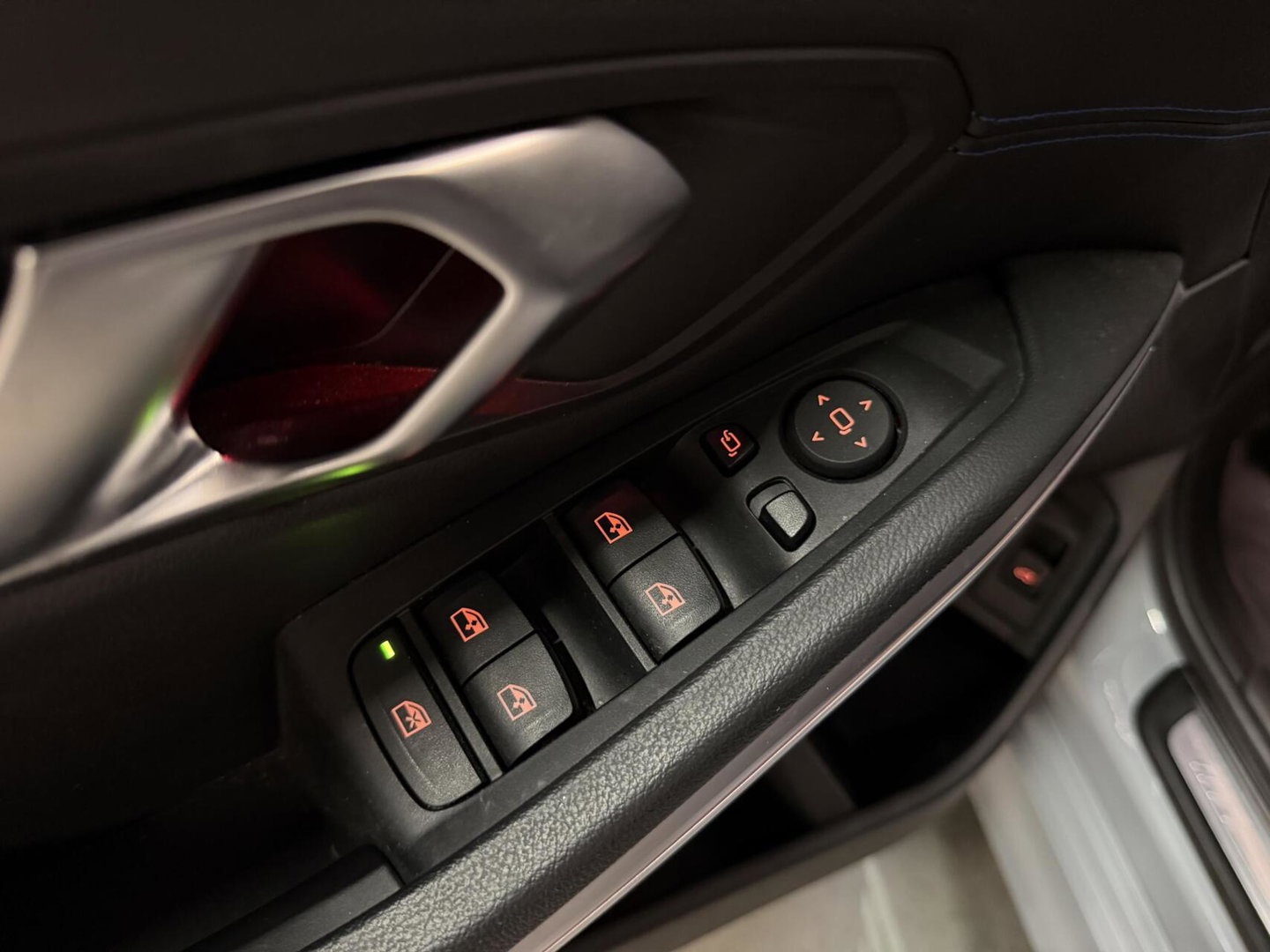 BMW 3 Serie 320e Sedan M-sport Pano Sfeer Brooklyn Grau NAP