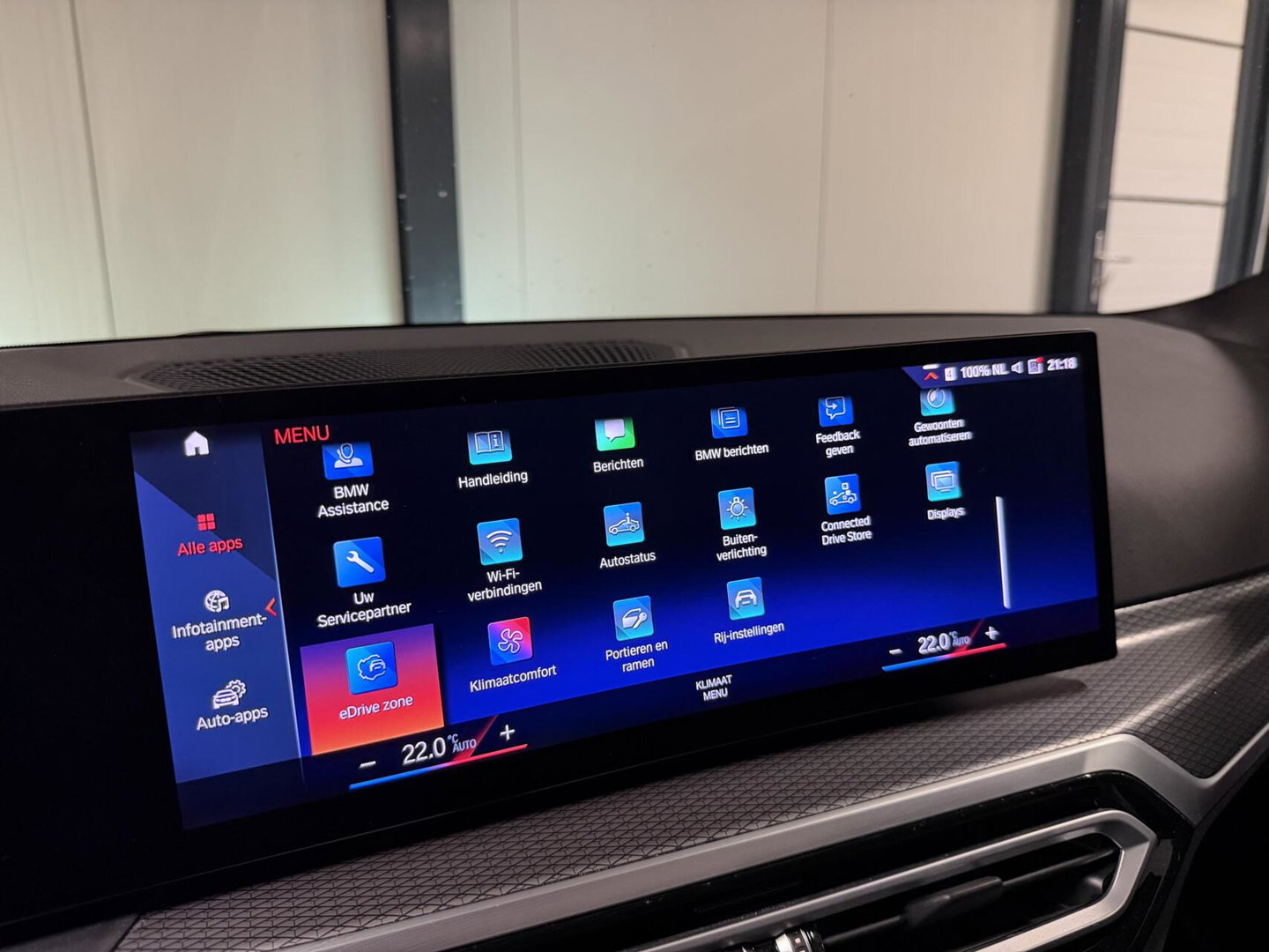 BMW 3 Serie 320e Sedan M-sport Pano Sfeer Brooklyn Grau NAP