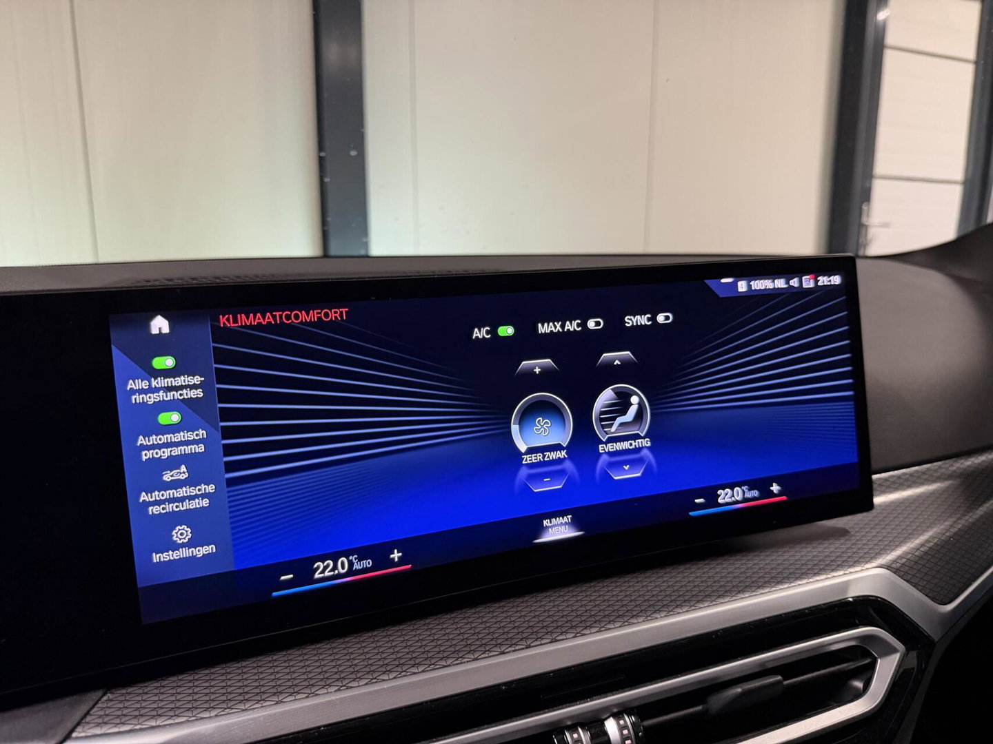 BMW 3 Serie 320e Sedan M-sport Pano Sfeer Brooklyn Grau NAP