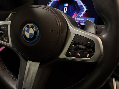 BMW 3 Serie 320e Sedan M-sport Pano Sfeer Brooklyn Grau NAP