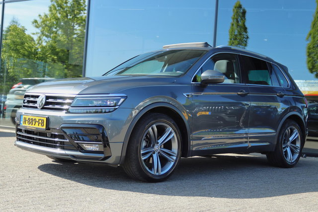 Volkswagen Tiguan - 1.5 TSI ACT AUT. R-LINE HIGHLINE BUSINESS | PANO | VIRT. COCKPIT | TREKHAAK | CARPLAY | CAMERA | ACC