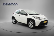 Toyota Aygo - X 1.0 VVT-i MT - Carplay, Cruise, Airco