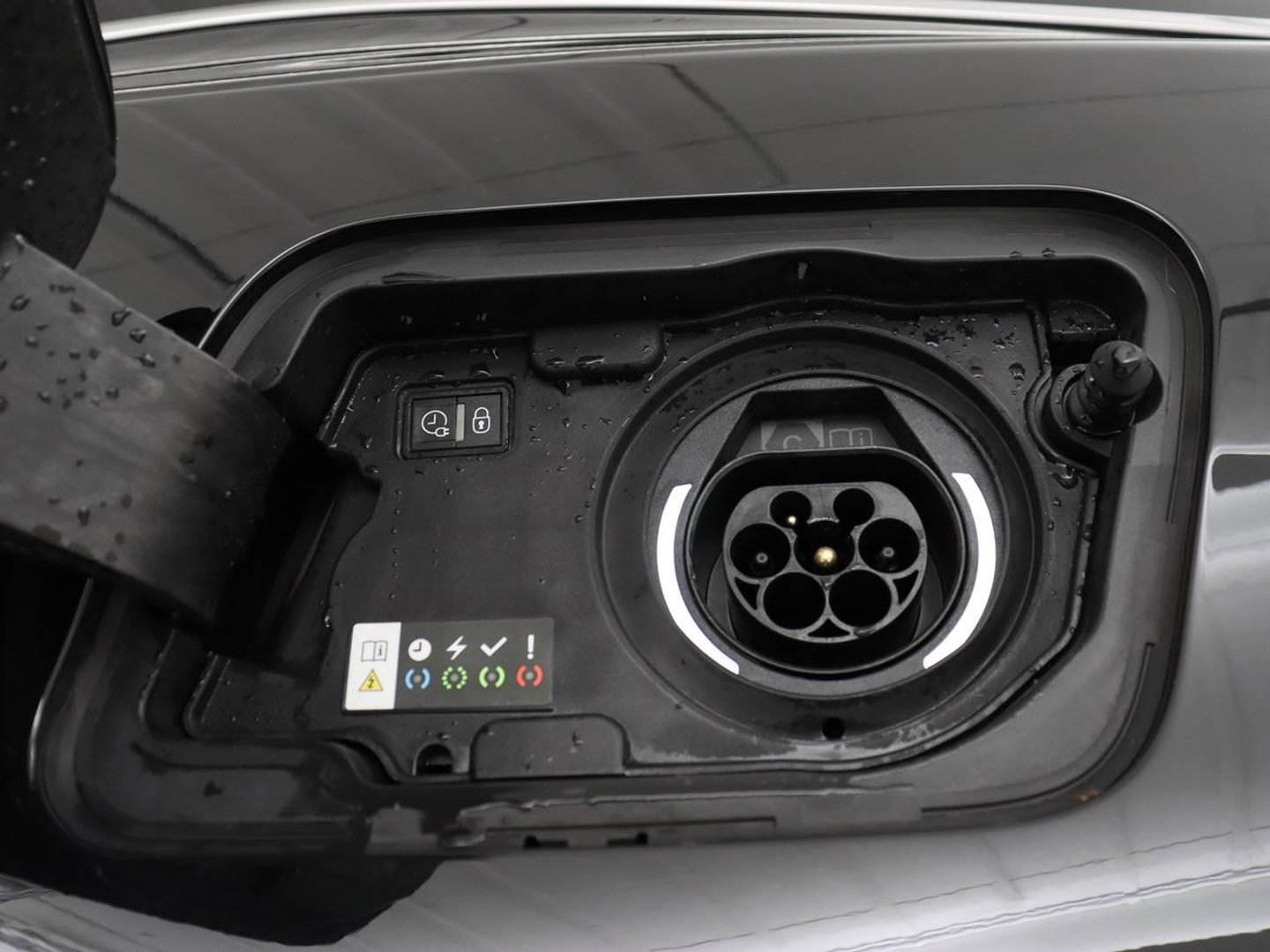 Peugeot 3008 1.6 HYbrid 225 GT | SOH 91,2% | Panoramadak | Leder | Stoelverwarming | 360 Camera | Massage | Adaptive cruise | Focal Sound | Carplay | Keyless | Full LED | Navigatie | PHEV | Plug In