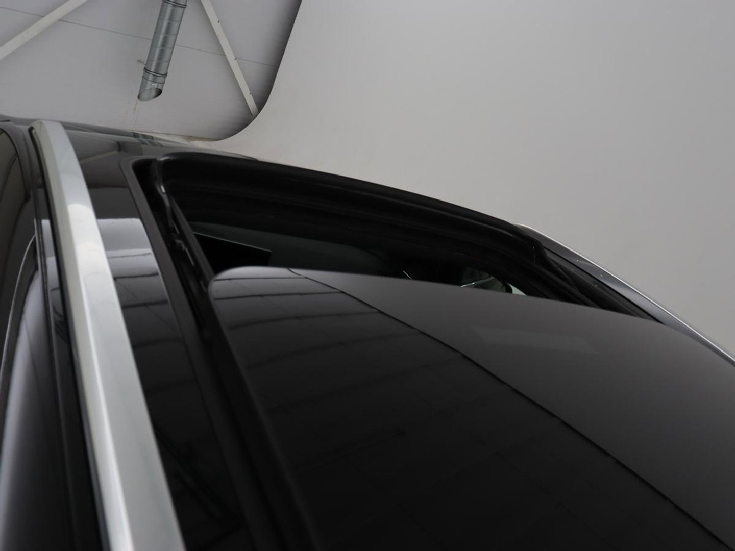 Peugeot 3008 1.6 HYbrid 225 GT | SOH 91,2% | Panoramadak | Leder | Stoelverwarming | 360 Camera | Massage | Adaptive cruise | Focal Sound | Carplay | Keyless | Full LED | Navigatie | PHEV | Plug In