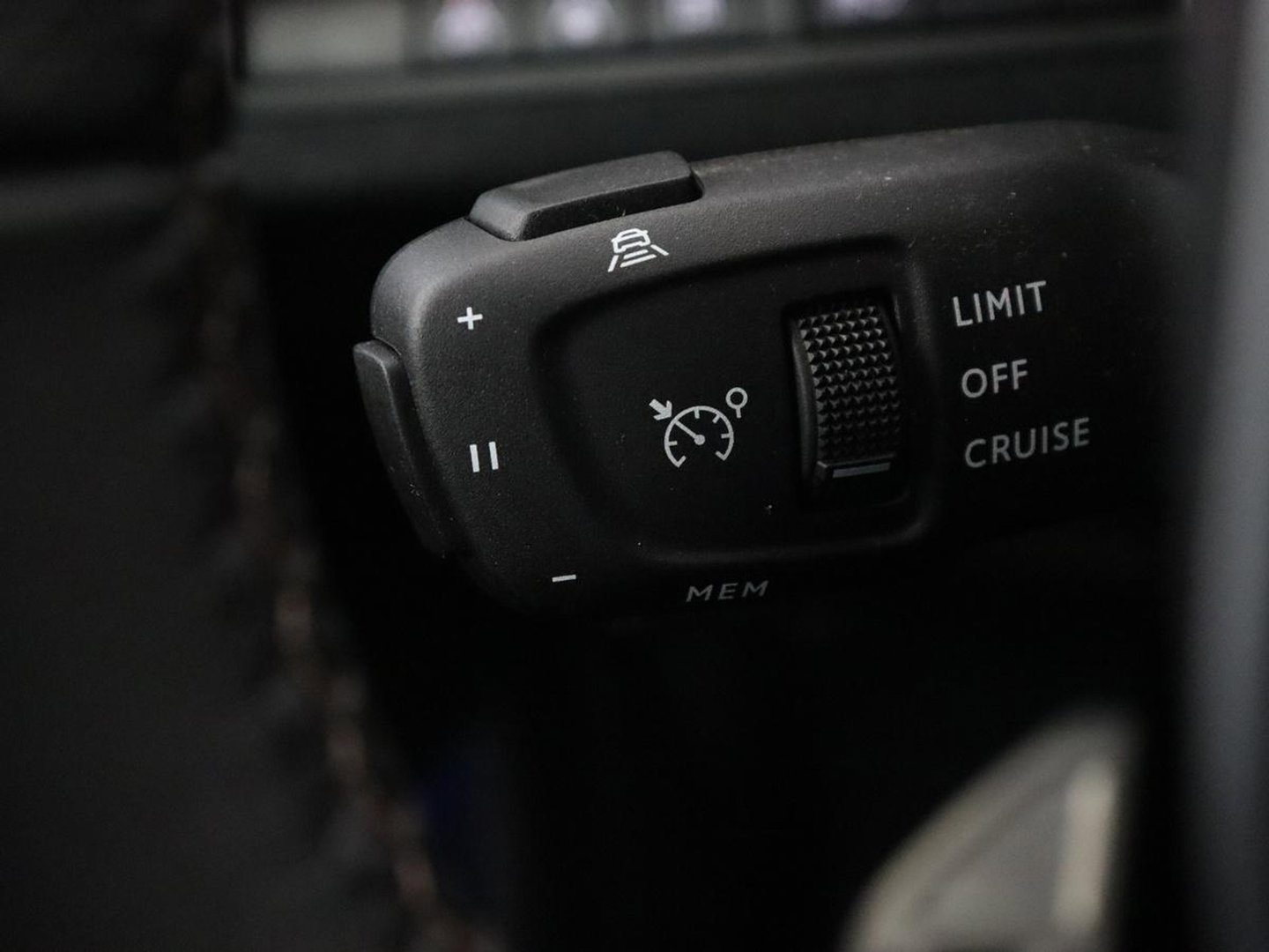 Peugeot 3008 1.6 HYbrid 225 GT | SOH 91,2% | Panoramadak | Leder | Stoelverwarming | 360 Camera | Massage | Adaptive cruise | Focal Sound | Carplay | Keyless | Full LED | Navigatie | PHEV | Plug In