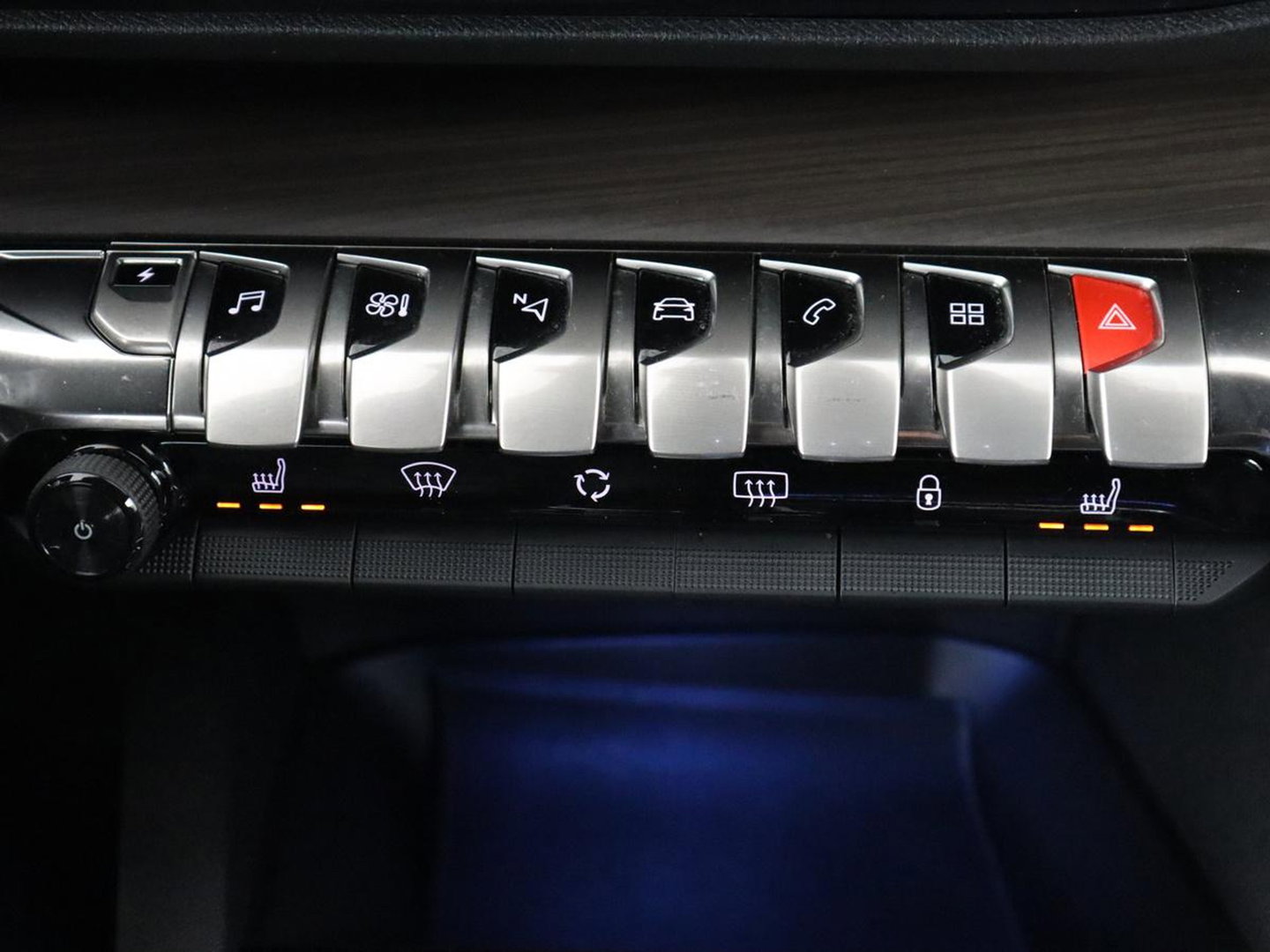 Peugeot 3008 1.6 HYbrid 225 GT | SOH 91,2% | Panoramadak | Leder | Stoelverwarming | 360 Camera | Massage | Adaptive cruise | Focal Sound | Carplay | Keyless | Full LED | Navigatie | PHEV | Plug In