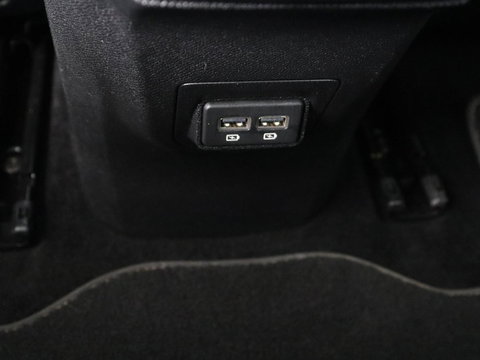 Peugeot 3008 1.6 HYbrid 225 GT | SOH 91,2% | Panoramadak | Leder | Stoelverwarming | 360 Camera | Massage | Adaptive cruise | Focal Sound | Carplay | Keyless | Full LED | Navigatie | PHEV | Plug In