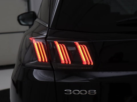 Peugeot 3008 1.6 HYbrid 225 GT | SOH 91,2% | Panoramadak | Leder | Stoelverwarming | 360 Camera | Massage | Adaptive cruise | Focal Sound | Carplay | Keyless | Full LED | Navigatie | PHEV | Plug In