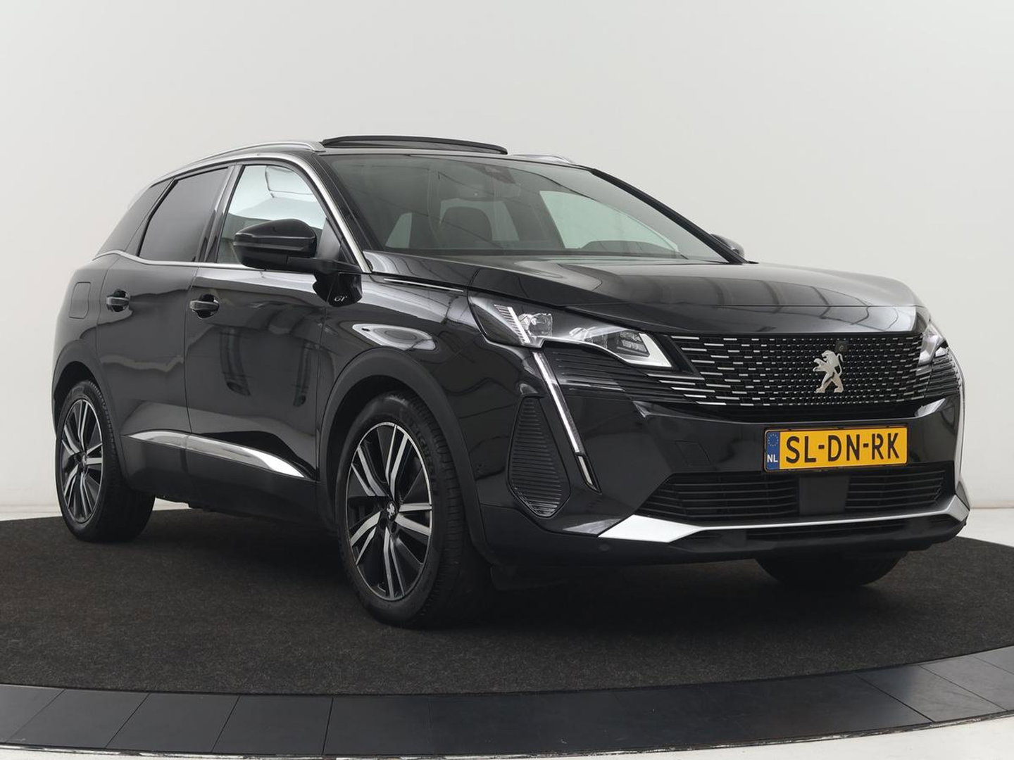 Peugeot 3008 1.6 HYbrid 225 GT | SOH 91,2% | Panoramadak | Leder | Stoelverwarming | 360 Camera | Massage | Adaptive cruise | Focal Sound | Carplay | Keyless | Full LED | Navigatie | PHEV | Plug In