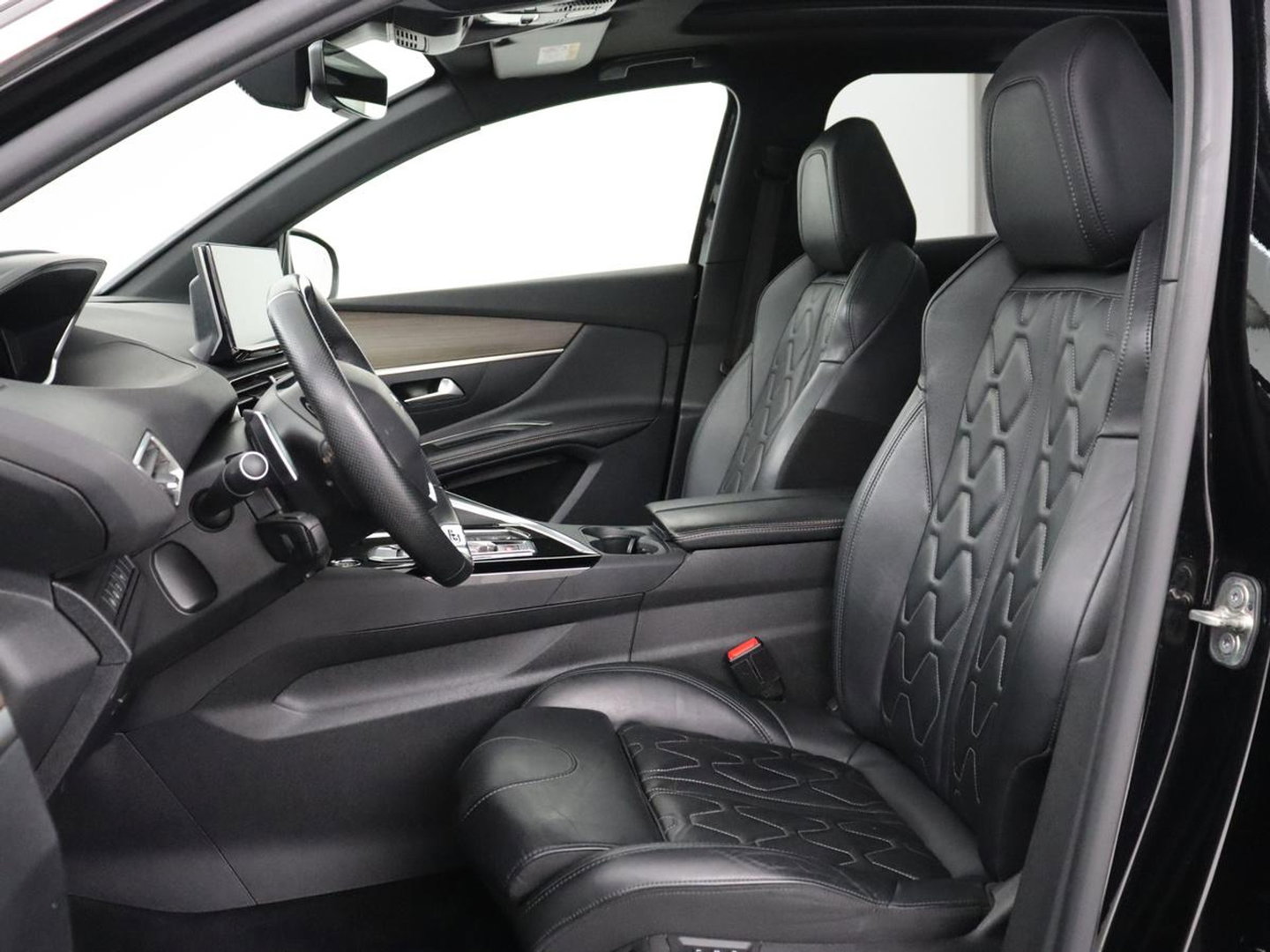 Peugeot 3008 1.6 HYbrid 225 GT | SOH 91,2% | Panoramadak | Leder | Stoelverwarming | 360 Camera | Massage | Adaptive cruise | Focal Sound | Carplay | Keyless | Full LED | Navigatie | PHEV | Plug In