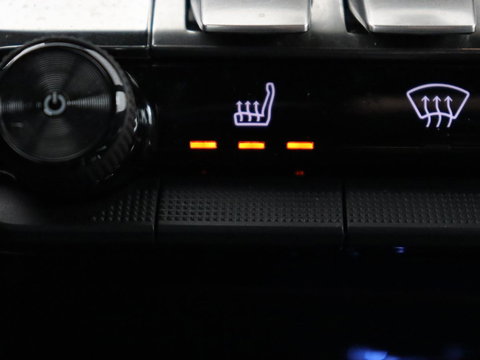 Peugeot 3008 1.6 HYbrid 225 GT | SOH 91,2% | Panoramadak | Leder | Stoelverwarming | 360 Camera | Massage | Adaptive cruise | Focal Sound | Carplay | Keyless | Full LED | Navigatie | PHEV | Plug In