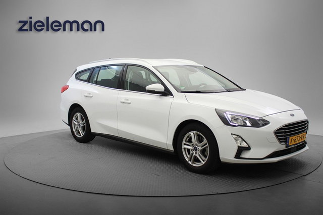 Ford Focus - Wagon 1.0 EcoBoost Hybrid Trend Edition Business - Carplay, Camera