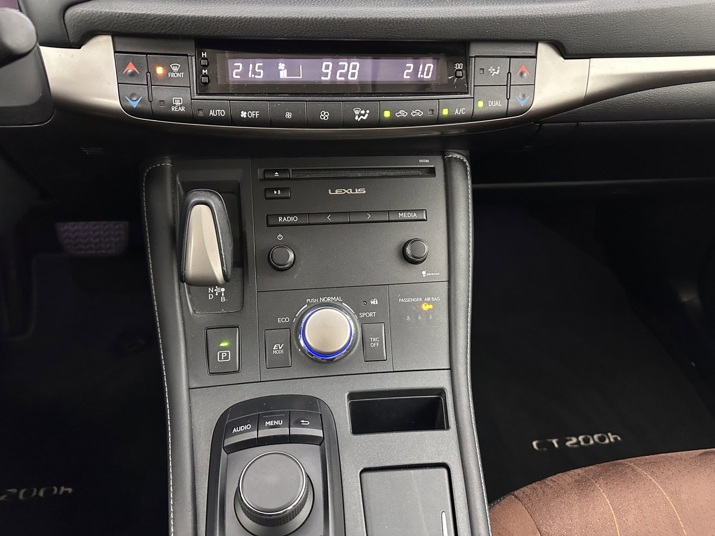 Lexus CT 200h Business Line Aut. *NAVI-FULLMAP | COMFORTSEATS | CAMERA | ECC | CRUISE | DIGI-COCKPIT | 16''ALU*