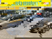 Mercedes-Benz GLA - 200 Luxery Line * Panoramadak * Sfeerverlichting * Multibeam Led * Leder / Stof *