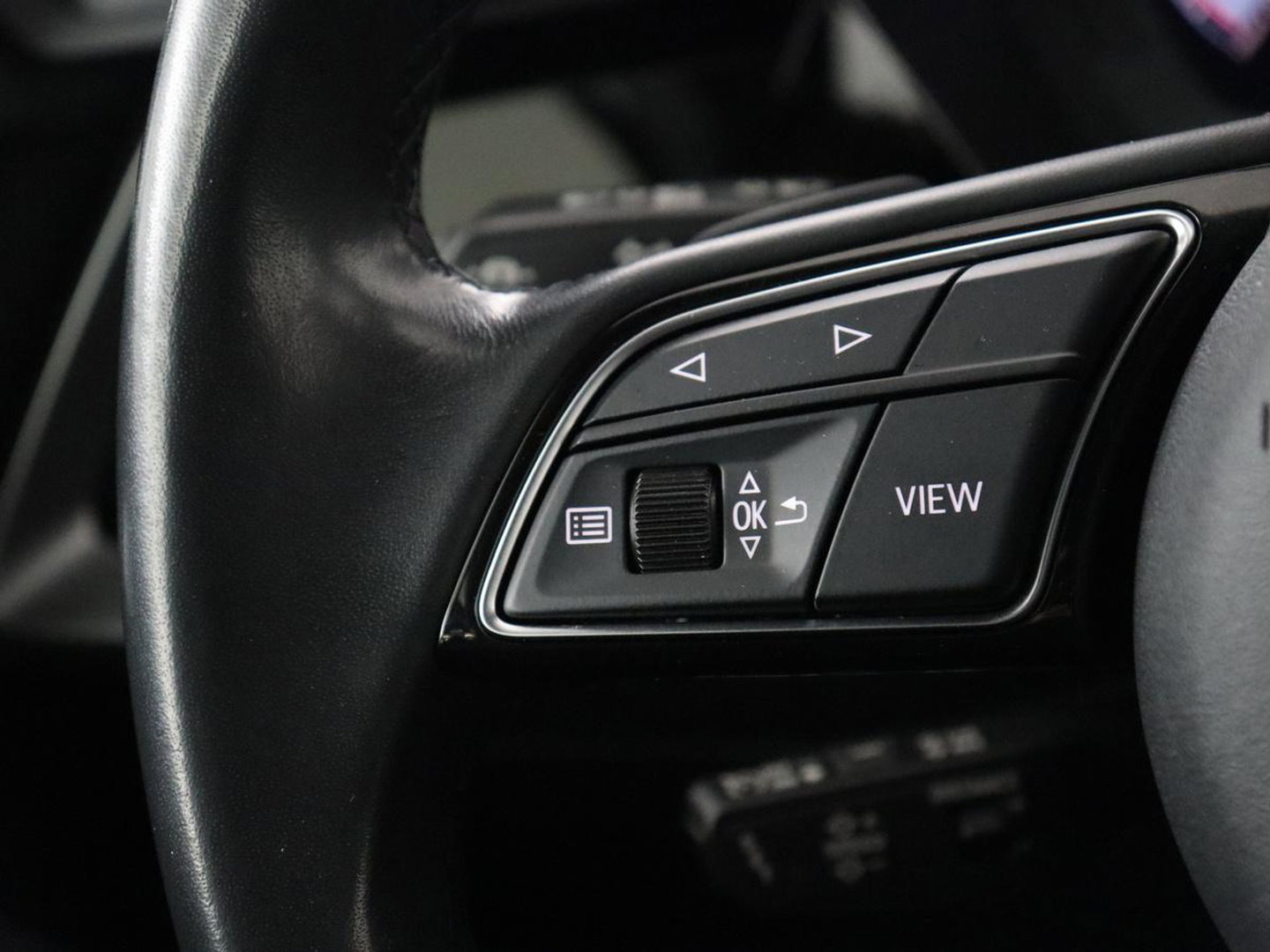 Audi A3 30 TFSI Advanced edition | Sportstoelen | Carplay | Virtual Cockpit | Climate control | Full LED | Navigatie | Cruise control | Parkeerhulp | Bluetooth
