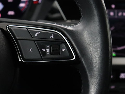 Audi A3 30 TFSI Advanced edition | Sportstoelen | Carplay | Virtual Cockpit | Climate control | Full LED | Navigatie | Cruise control | Parkeerhulp | Bluetooth