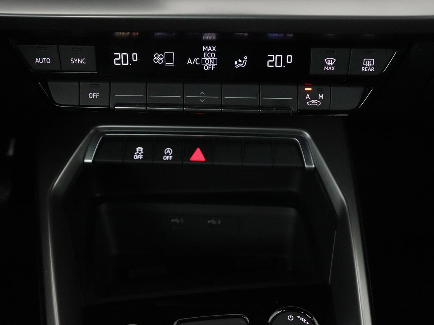 Audi A3 30 TFSI Advanced edition | Sportstoelen | Carplay | Virtual Cockpit | Climate control | Full LED | Navigatie | Cruise control | Parkeerhulp | Bluetooth