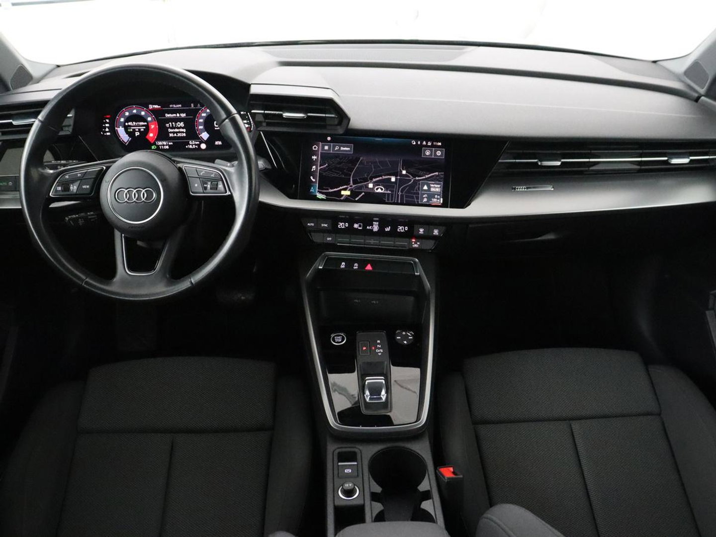 Audi A3 30 TFSI Advanced edition | Sportstoelen | Carplay | Virtual Cockpit | Climate control | Full LED | Navigatie | Cruise control | Parkeerhulp | Bluetooth