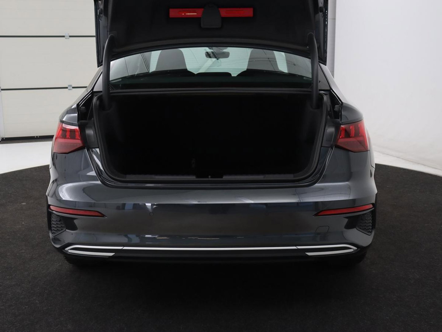 Audi A3 30 TFSI Advanced edition | Sportstoelen | Carplay | Virtual Cockpit | Climate control | Full LED | Navigatie | Cruise control | Parkeerhulp | Bluetooth