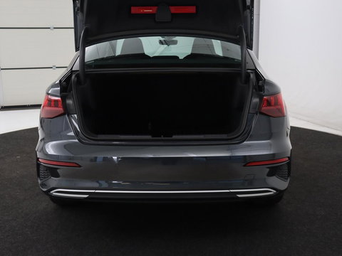 Audi A3 30 TFSI Advanced edition | Sportstoelen | Carplay | Virtual Cockpit | Climate control | Full LED | Navigatie | Cruise control | Parkeerhulp | Bluetooth