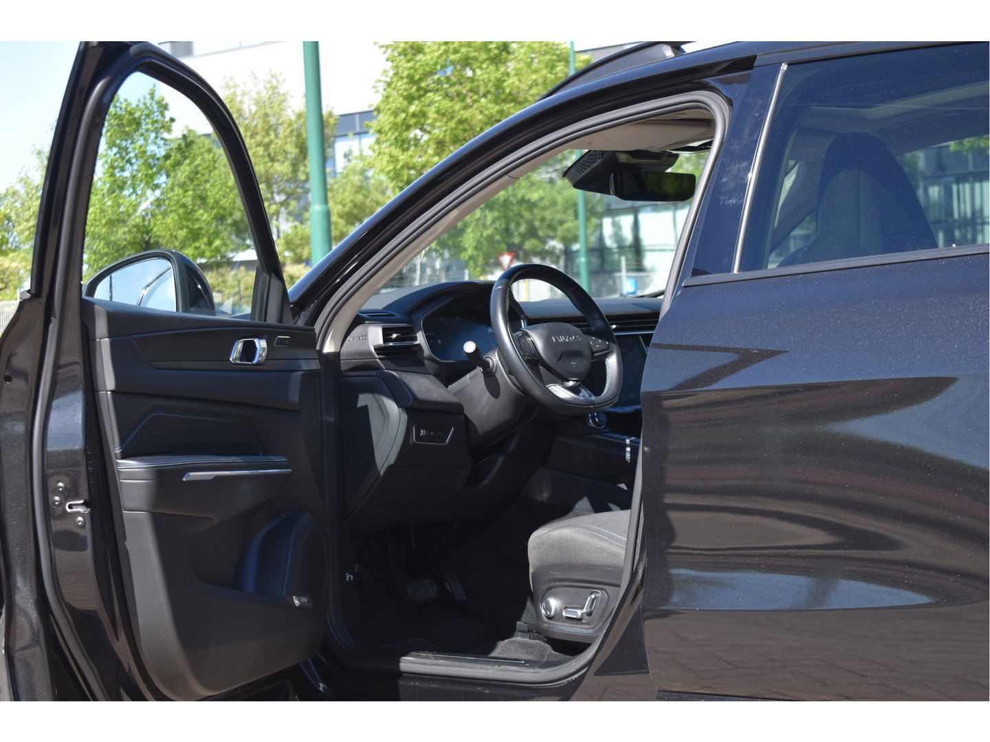 Lynk & Co 01 1.5 261 pk | 360 gr.camera | Trekhaak | Pano.dak | Keyless | Carplay | DAB | Adapt.CC | Allweathers