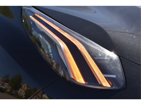 Lynk & Co 01 1.5 261 pk | 360 gr.camera | Trekhaak | Pano.dak | Keyless | Carplay | DAB | Adapt.CC | Allweathers