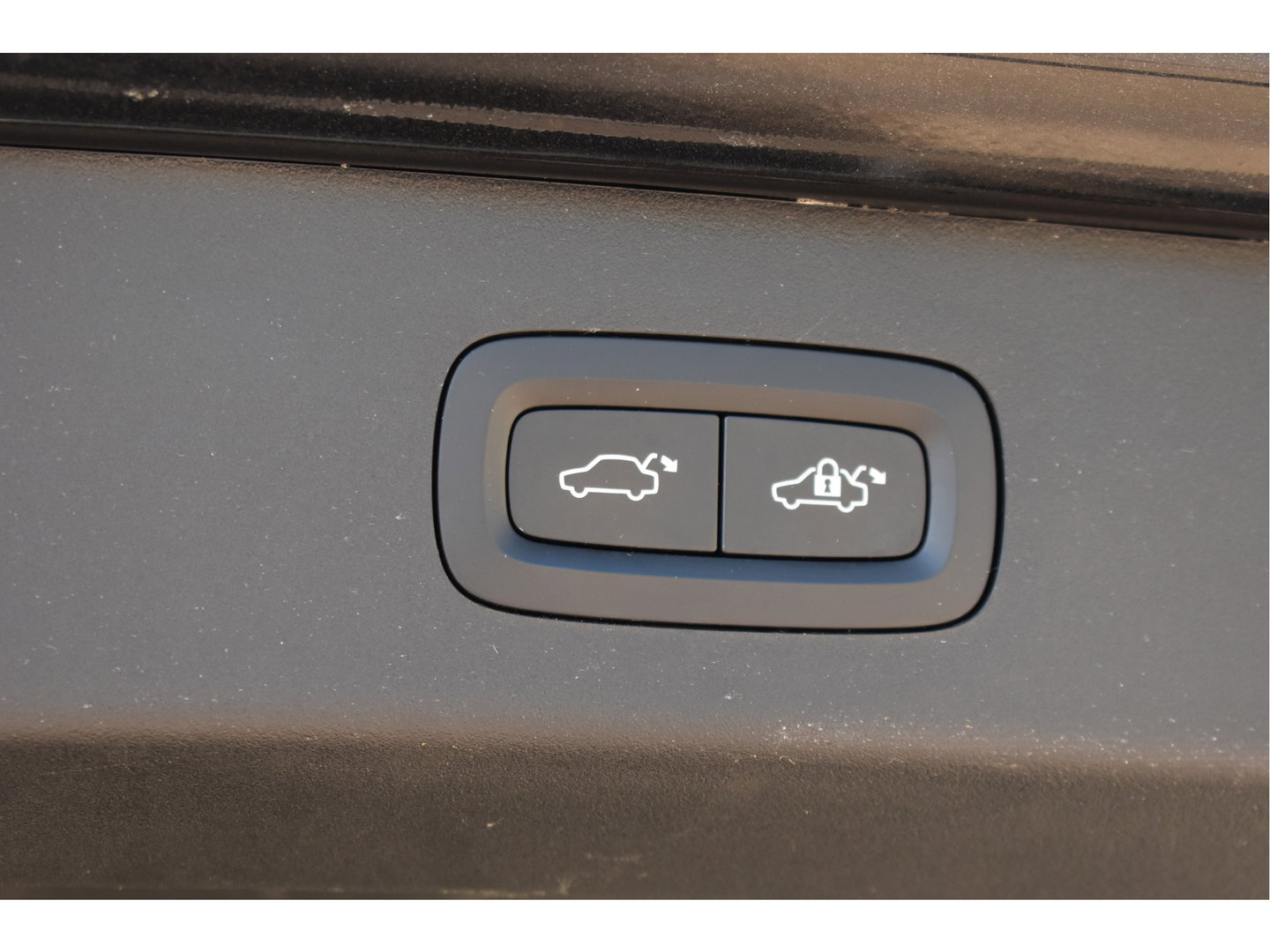 Lynk & Co 01 1.5 261 pk | 360 gr.camera | Trekhaak | Pano.dak | Keyless | Carplay | DAB | Adapt.CC | Allweathers