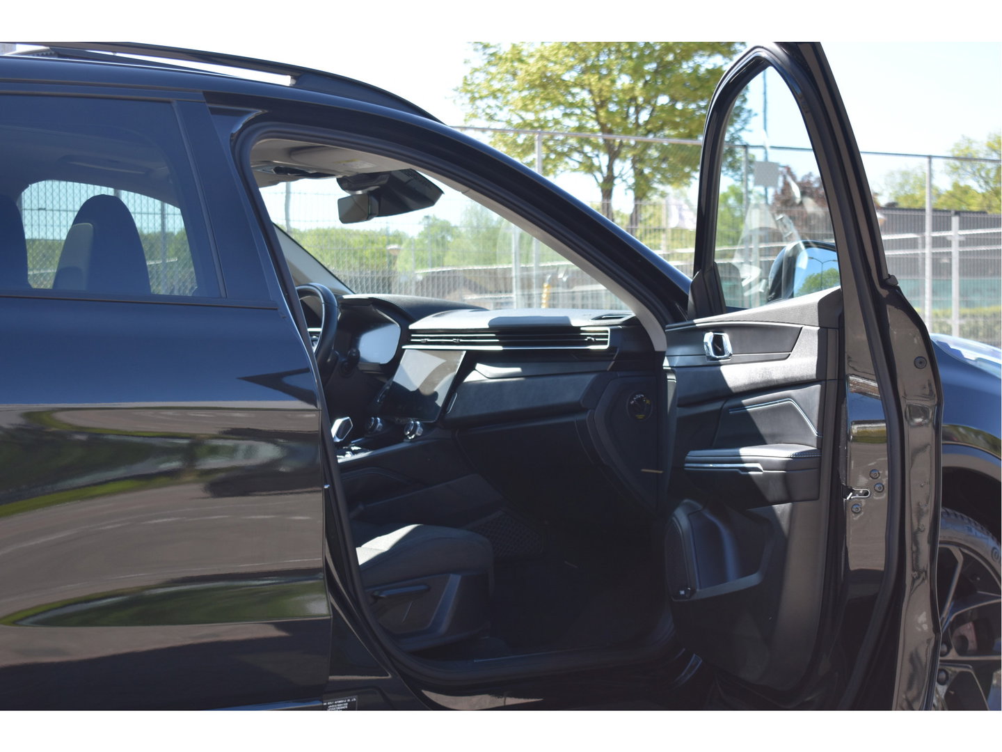 Lynk & Co 01 1.5 261 pk | 360 gr.camera | Trekhaak | Pano.dak | Keyless | Carplay | DAB | Adapt.CC | Allweathers