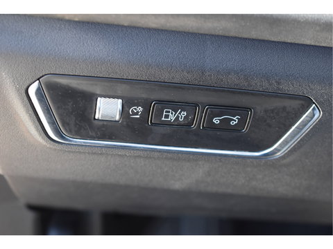Lynk & Co 01 1.5 261 pk | 360 gr.camera | Trekhaak | Pano.dak | Keyless | Carplay | DAB | Adapt.CC | Allweathers