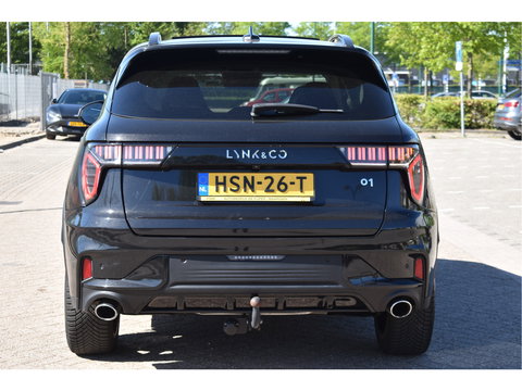 Lynk & Co 01 1.5 261 pk | 360 gr.camera | Trekhaak | Pano.dak | Keyless | Carplay | DAB | Adapt.CC | Allweathers