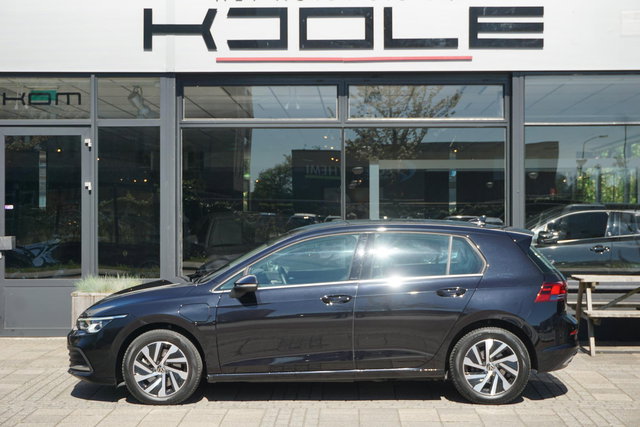 Volkswagen Golf - 1.4 eHybrid Style Business | IQ | ACC | elekt stoel