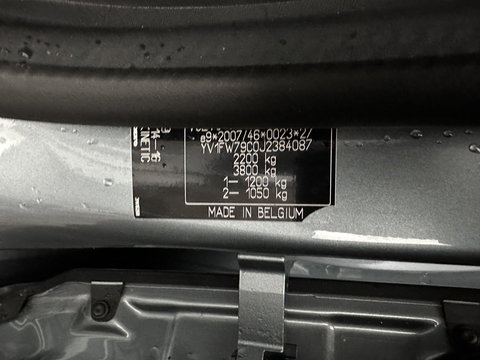 Volvo V60 2.0 D3 Polar+ Aut. *LEATHER | XENON | HEATED-COMFORTSEATS | NAVI-FULLMAP | CAMERA | PRIVACY-GLASS | ECC | PDC | CRUISE | 17''ALU*