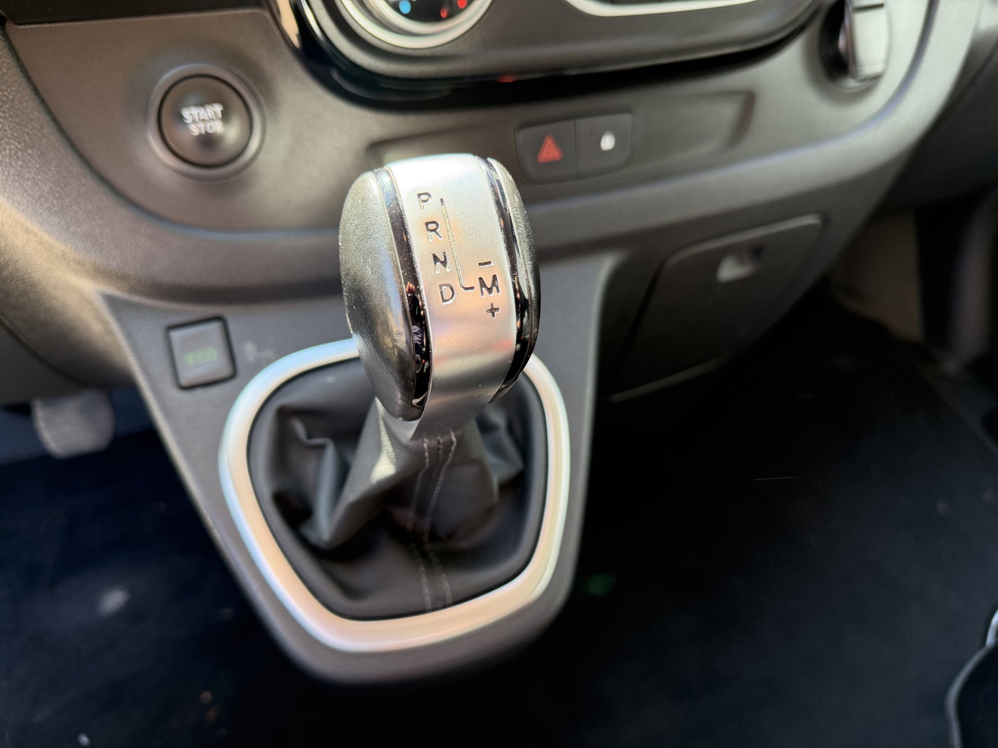 Fiat Talento 2.0 MultiJet 170pk automaat L2H1 SX DC 5 persoons / vaste prijs rijklaar € 21.950 ex btw / lease vanaf € 358 / dubbele schuifdeur / airco / cruise / camera / navigatie / trekhaak !