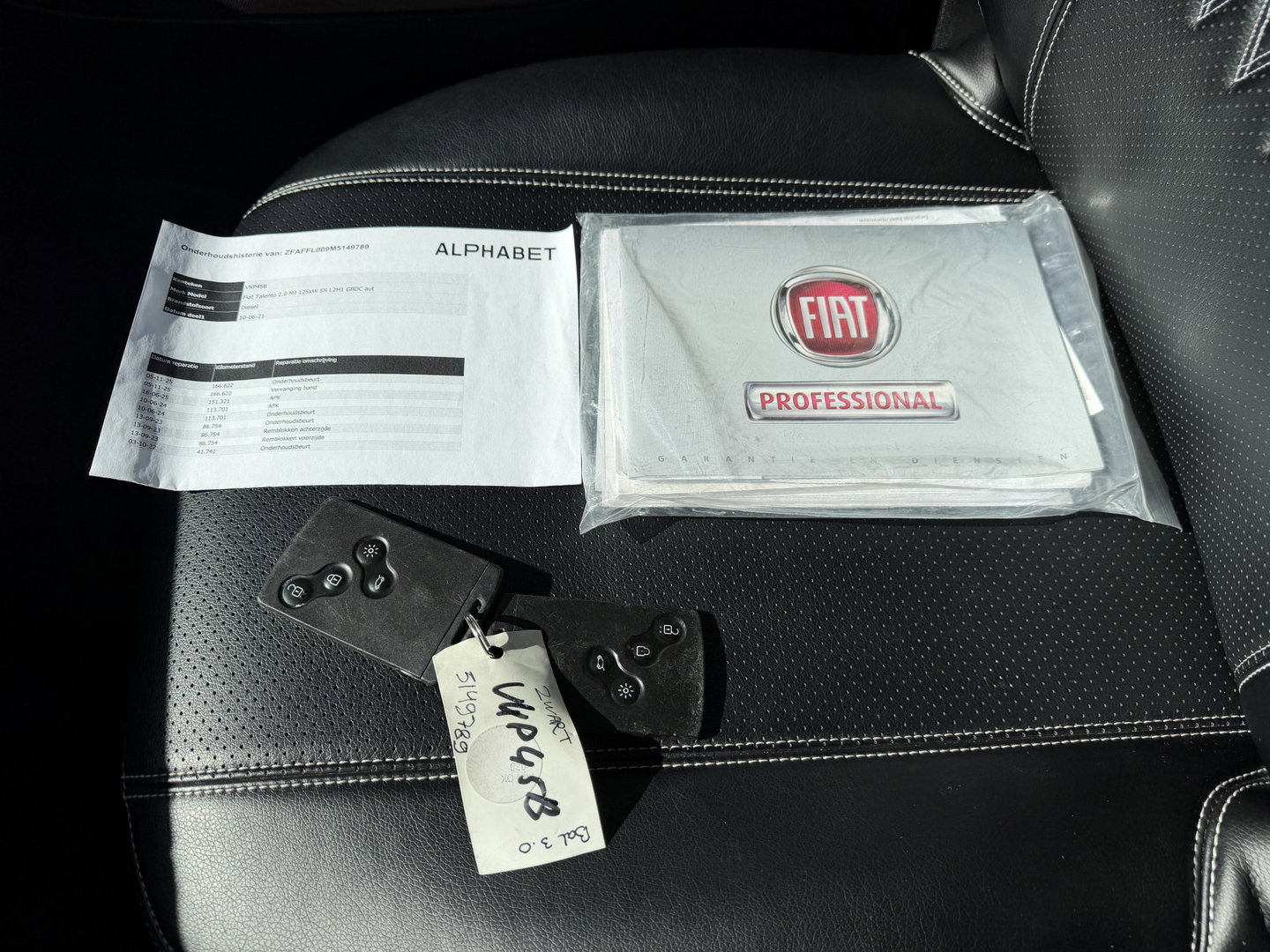 Fiat Talento 2.0 MultiJet 170pk automaat L2H1 SX DC 5 persoons / vaste prijs rijklaar € 21.950 ex btw / lease vanaf € 358 / dubbele schuifdeur / airco / cruise / camera / navigatie / trekhaak !