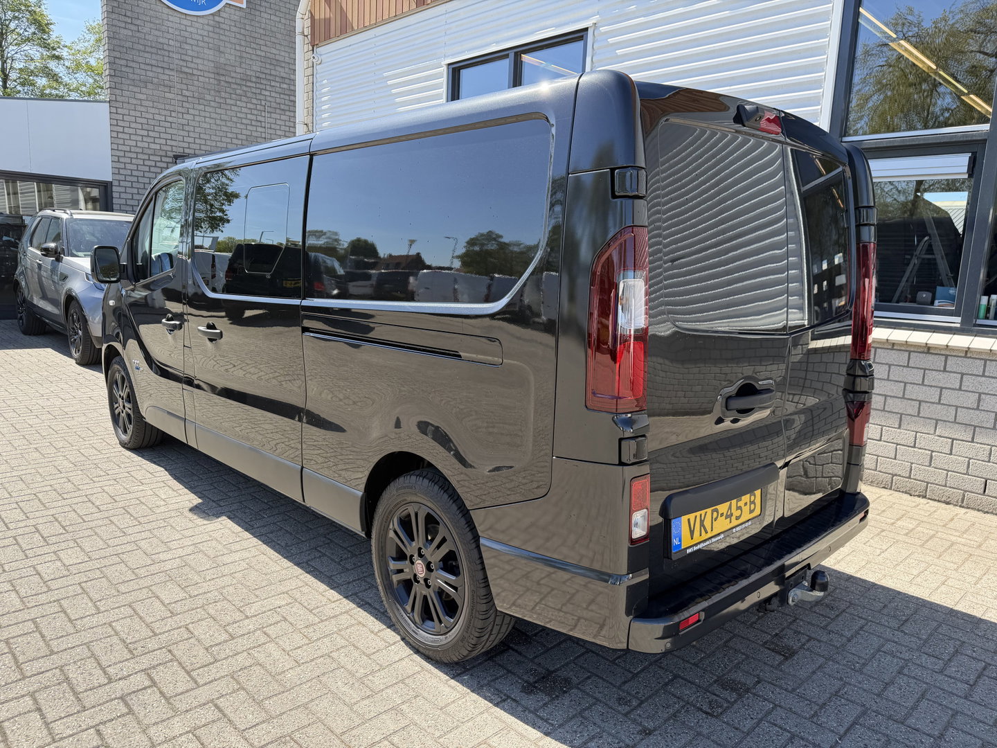 Fiat Talento 2.0 MultiJet 170pk automaat L2H1 SX DC 5 persoons / vaste prijs rijklaar € 21.950 ex btw / lease vanaf € 358 / dubbele schuifdeur / airco / cruise / camera / navigatie / trekhaak !