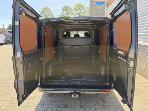 Fiat Talento 2.0 MultiJet 170pk automaat L2H1 SX DC 5 persoons / vaste prijs rijklaar € 21.950 ex btw / lease vanaf € 358 / dubbele schuifdeur / airco / cruise / camera / navigatie / trekhaak !