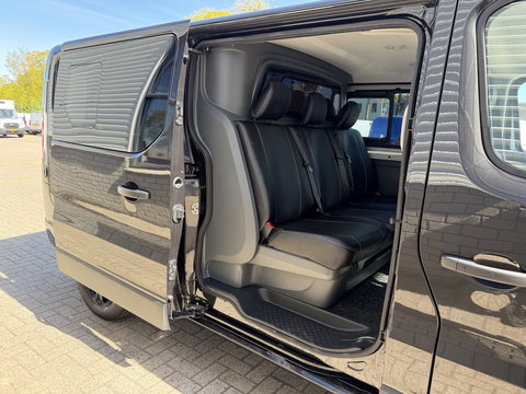 Fiat Talento 2.0 MultiJet 170pk automaat L2H1 SX DC 5 persoons / vaste prijs rijklaar € 21.950 ex btw / lease vanaf € 358 / dubbele schuifdeur / airco / cruise / camera / navigatie / trekhaak !