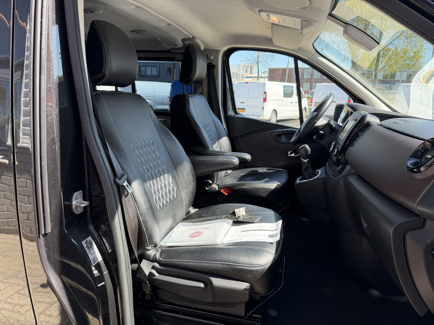 Fiat Talento 2.0 MultiJet 170pk automaat L2H1 SX DC 5 persoons / vaste prijs rijklaar € 21.950 ex btw / lease vanaf € 358 / dubbele schuifdeur / airco / cruise / camera / navigatie / trekhaak !