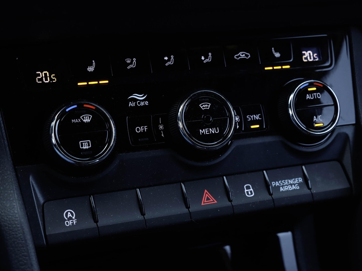 Škoda Karoq 1.5 TSI ACT Sportline DSG Adapt. Cruise Trekhaak Winterpakket