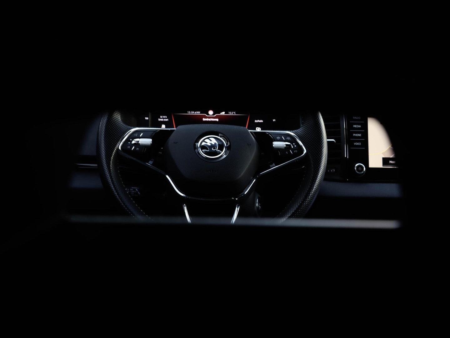 Škoda Karoq 1.5 TSI ACT Sportline DSG Adapt. Cruise Trekhaak Winterpakket