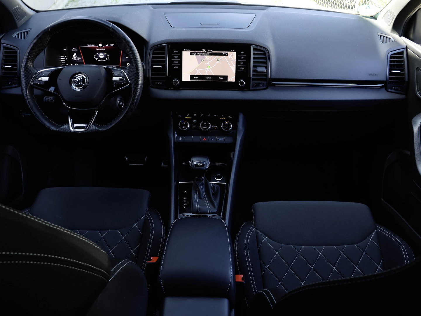 Škoda Karoq 1.5 TSI ACT Sportline DSG Adapt. Cruise Trekhaak Winterpakket