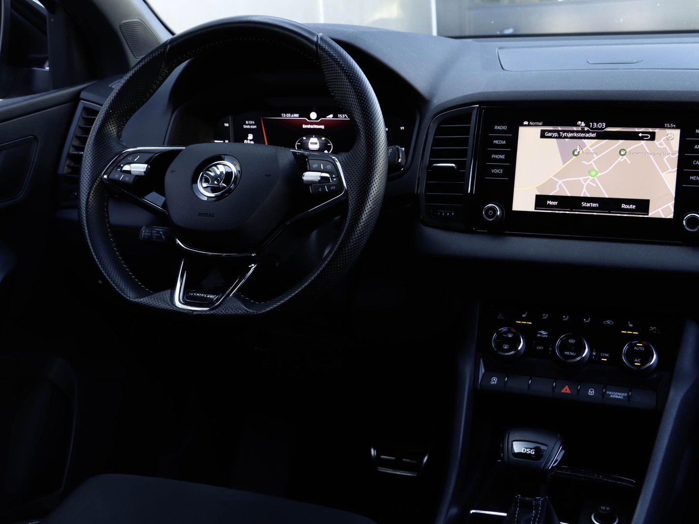 Škoda Karoq 1.5 TSI ACT Sportline DSG Adapt. Cruise Trekhaak Winterpakket