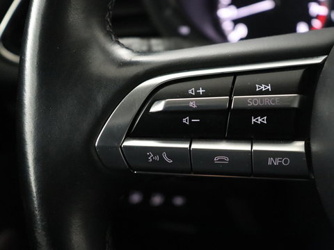 Mazda CX-30 2.0 e-SkyActiv-X M Hybrid Luxury | Leder | Trekhaak | Stoelverwarming | 360 Camera | Head-Up | Carplay | Bose Sound | Stuurverwarming | Navigatie | Keyless | Climate control