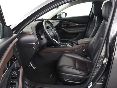 Mazda CX-30 2.0 e-SkyActiv-X M Hybrid Luxury | Leder | Trekhaak | Stoelverwarming | 360 Camera | Head-Up | Carplay | Bose Sound | Stuurverwarming | Navigatie | Keyless | Climate control