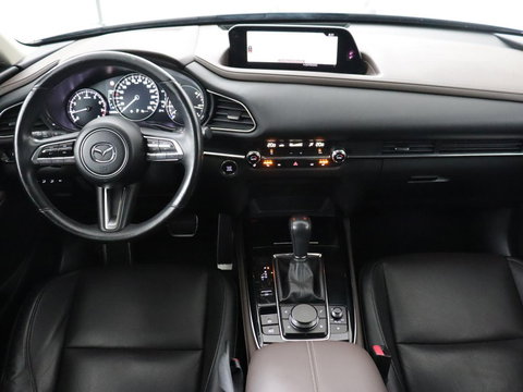 Mazda CX-30 2.0 e-SkyActiv-X M Hybrid Luxury | Leder | Trekhaak | Stoelverwarming | 360 Camera | Head-Up | Carplay | Bose Sound | Stuurverwarming | Navigatie | Keyless | Climate control