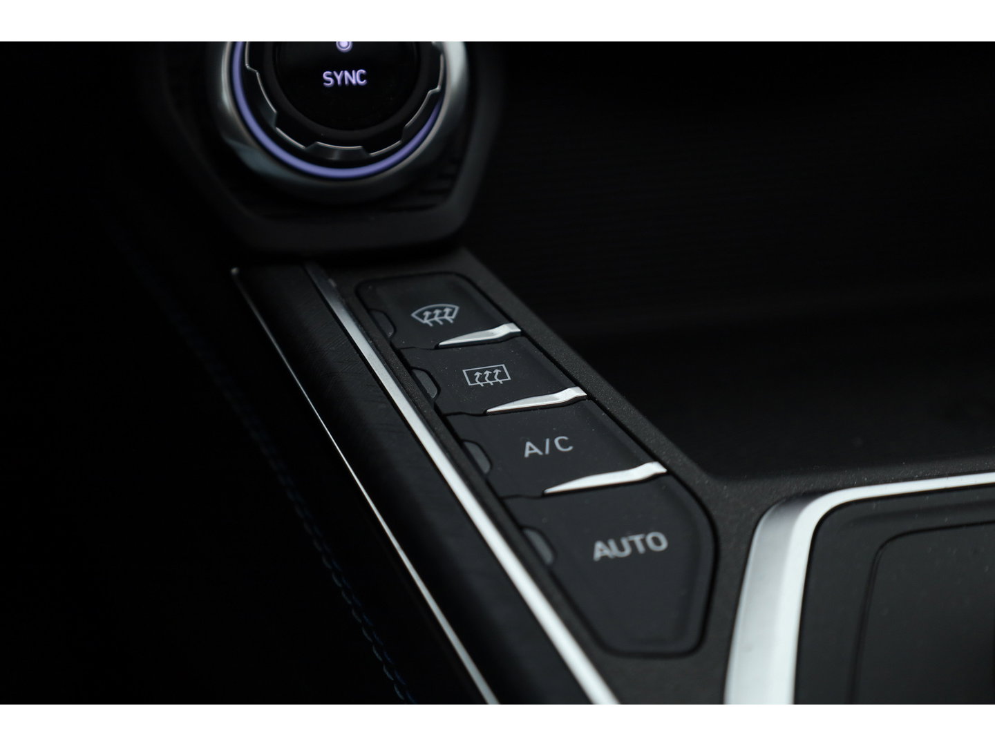 Lynk & Co 01 1.5 MY22 | Pano | Adapt. Cruise | Apple CarPlay & Android Auto | Infinity | 360cam | Stoelverw. | Memory