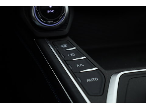 Lynk & Co 01 1.5 MY22 | Pano | Adapt. Cruise | Apple CarPlay & Android Auto | Infinity | 360cam | Stoelverw. | Memory